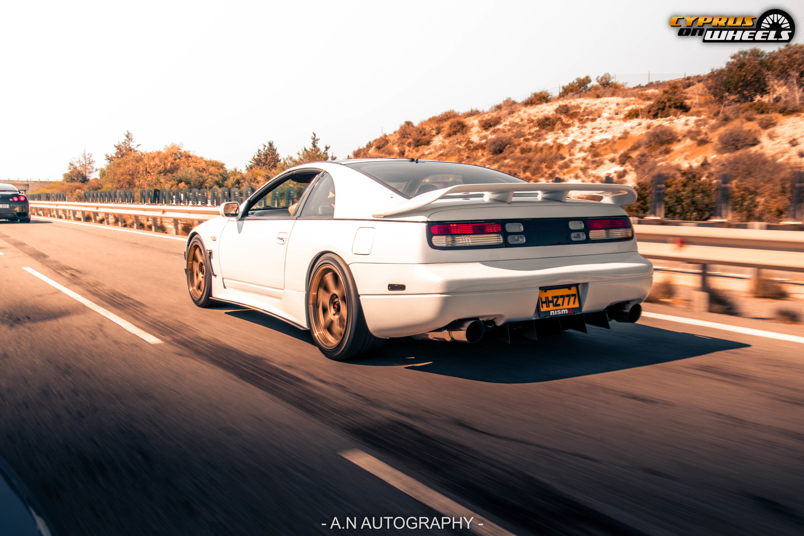 nissan 300zx white