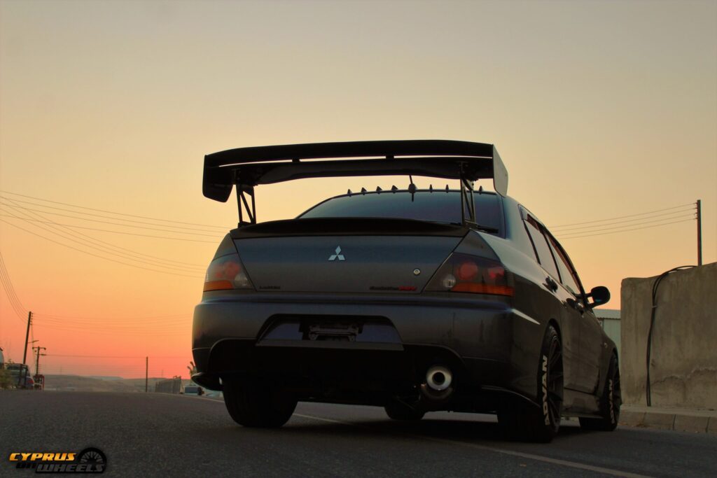 Mitsubishi lancer evolution sunset