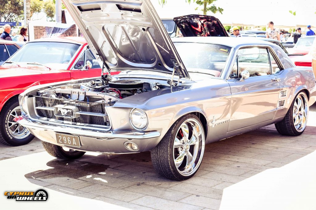 FORD MUSTANG 1965