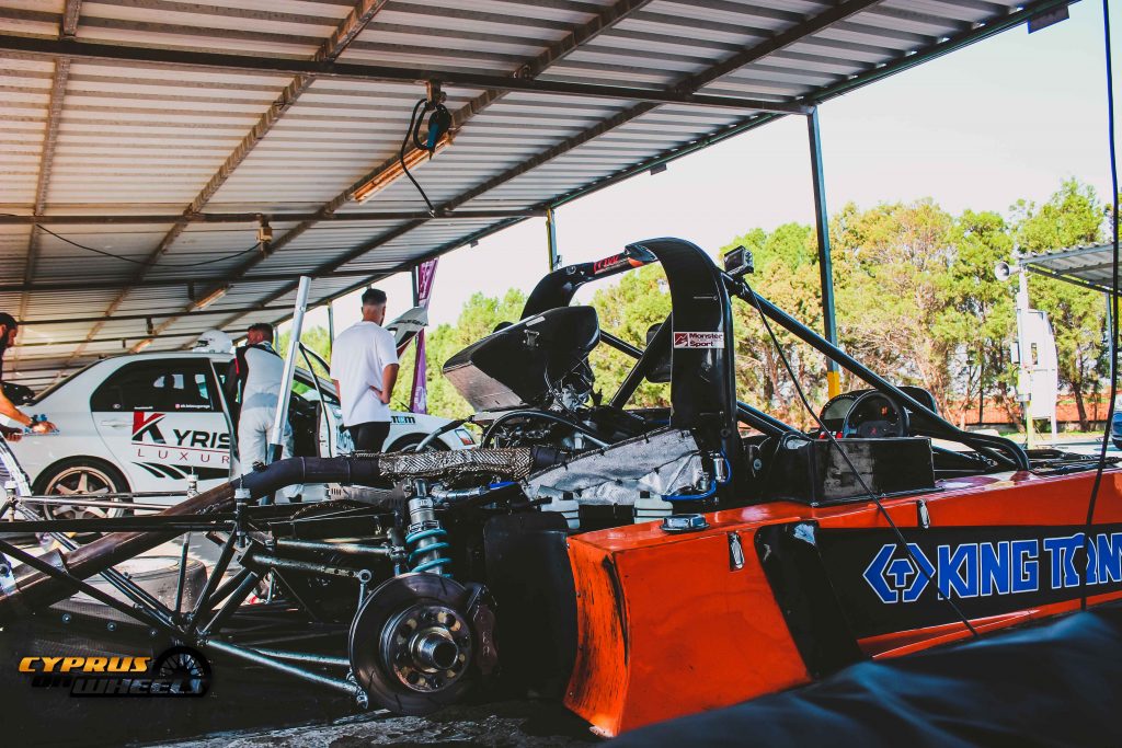 16 Radical racetech motorsport achna speedway track record